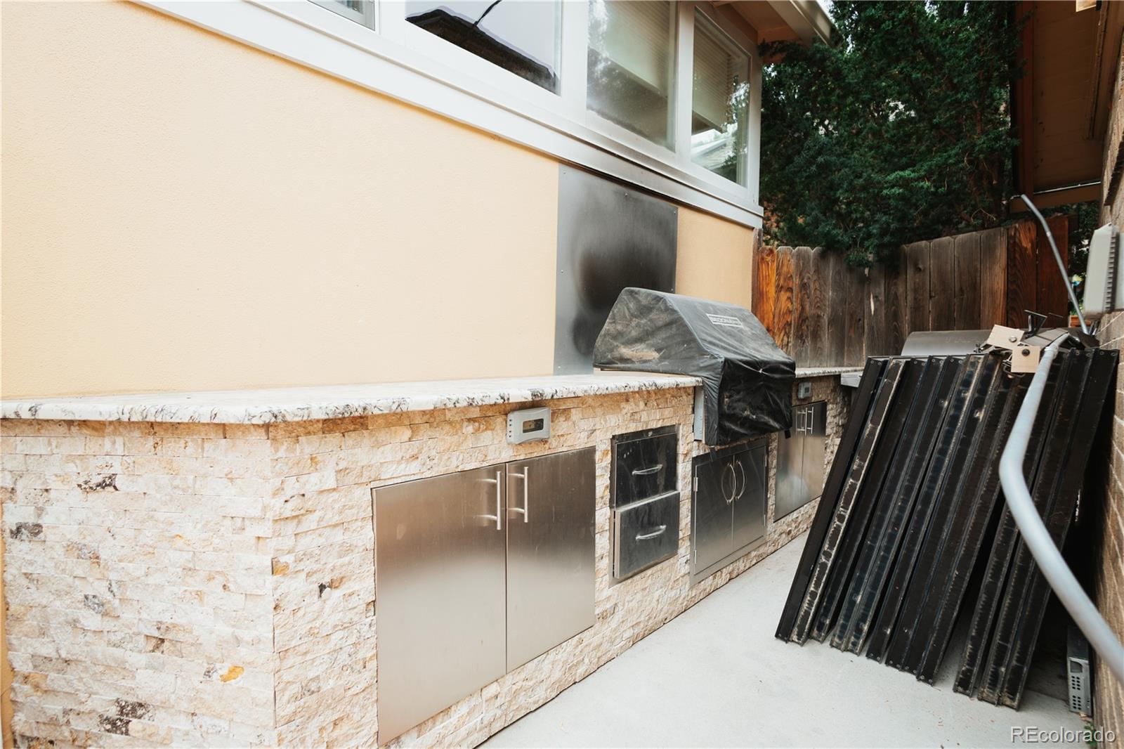 MLS Image #34 for 850  steele street,denver, Colorado