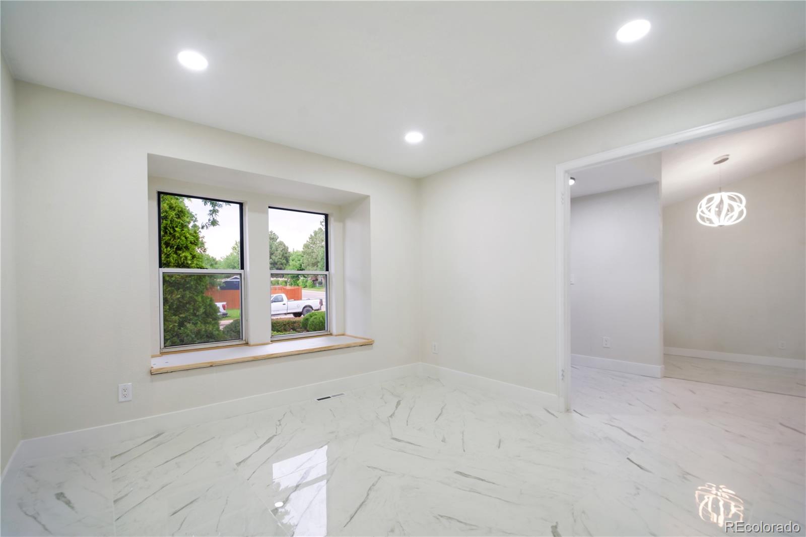 MLS Image #25 for 1392 e nichols avenue,centennial, Colorado