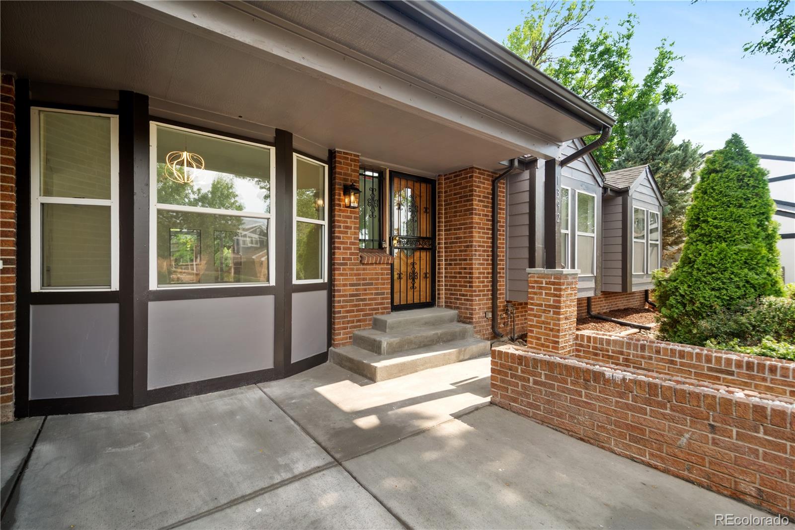 MLS Image #3 for 1392 e nichols avenue,centennial, Colorado