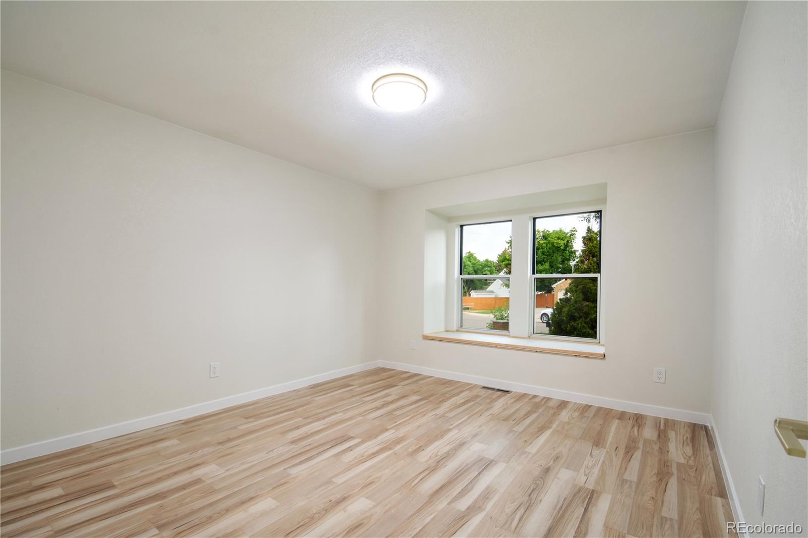 MLS Image #30 for 1392 e nichols avenue,centennial, Colorado