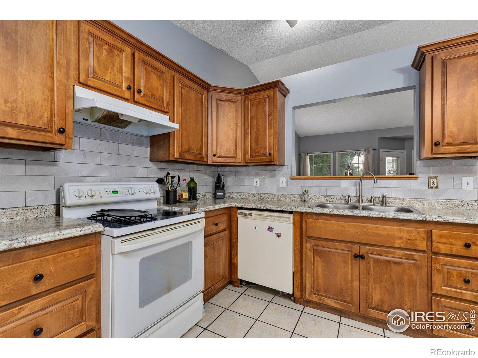 MLS Image #6 for 247  wadsworth circle,longmont, Colorado