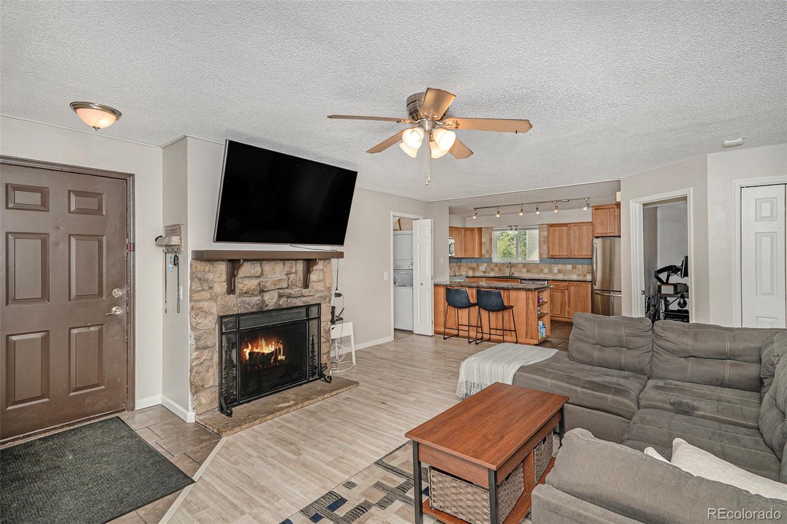 MLS Image #3 for 5250 s huron way,littleton, Colorado