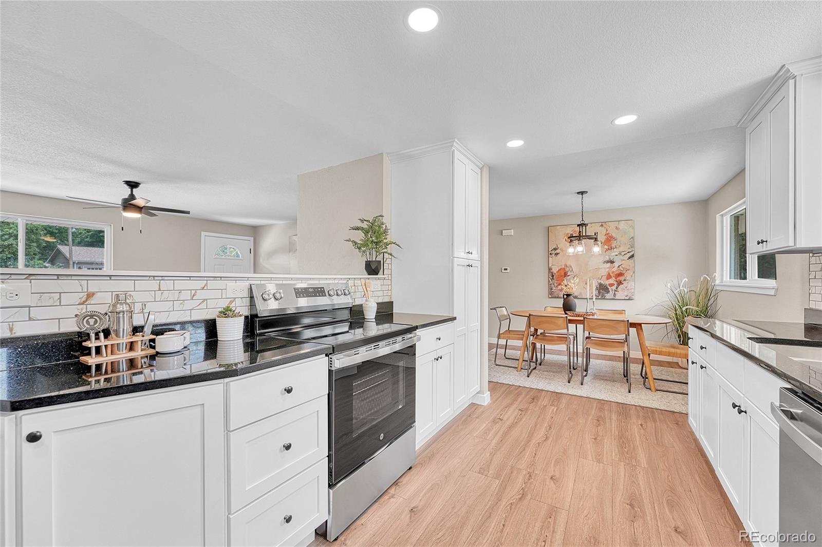 MLS Image #23 for 215 e panama drive,centennial, Colorado