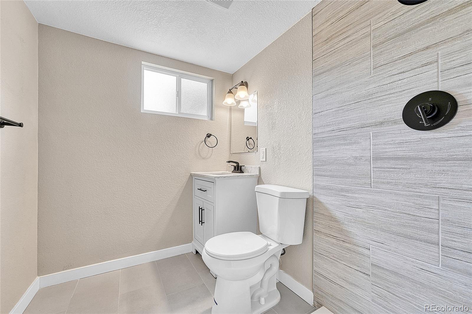 MLS Image #39 for 215 e panama drive,centennial, Colorado