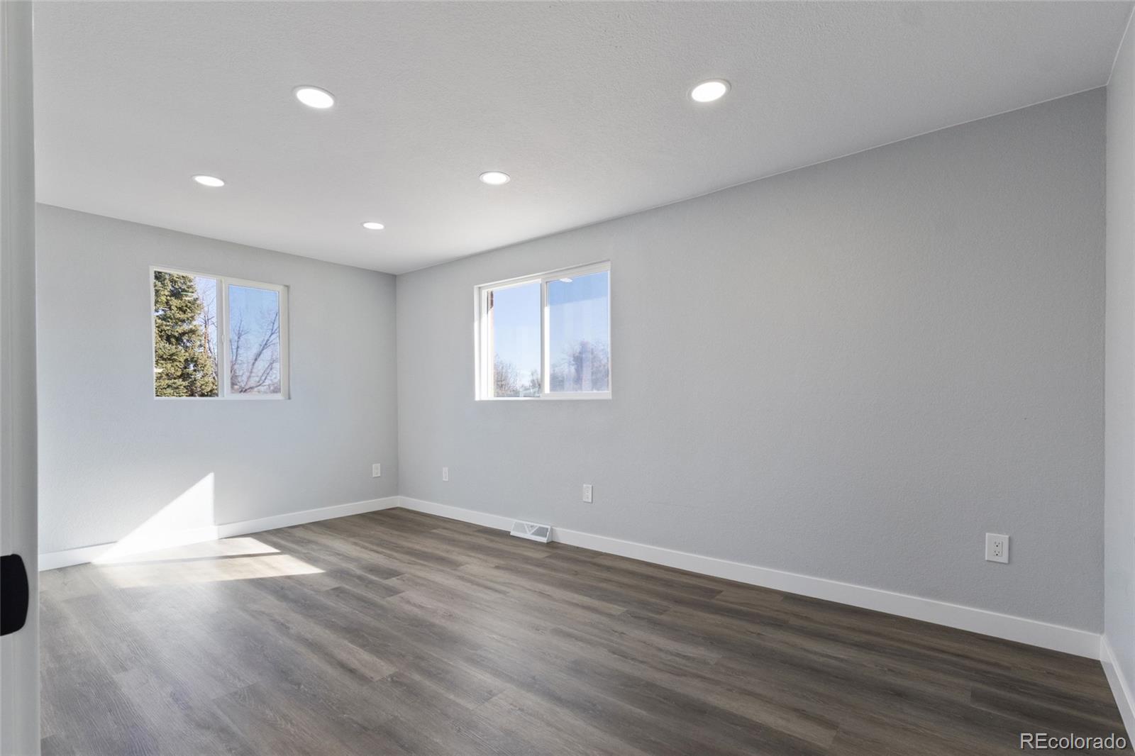 MLS Image #10 for 951 e 10th avenue,broomfield, Colorado
