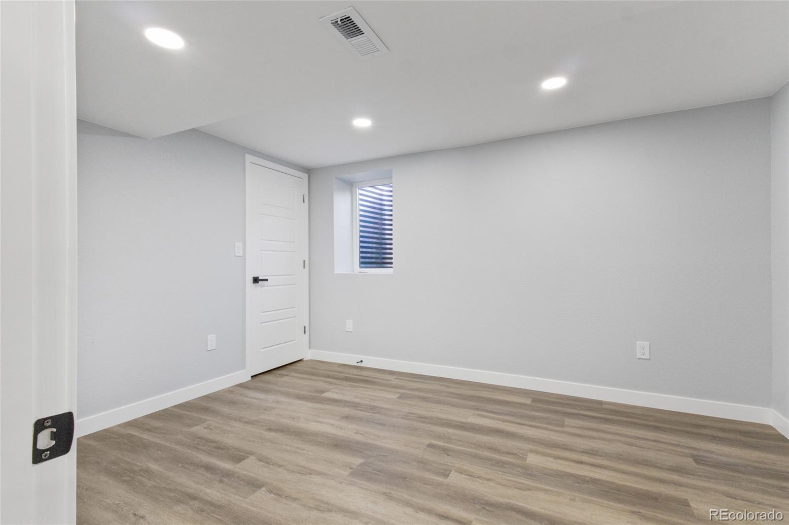 MLS Image #22 for 951 e 10th avenue,broomfield, Colorado