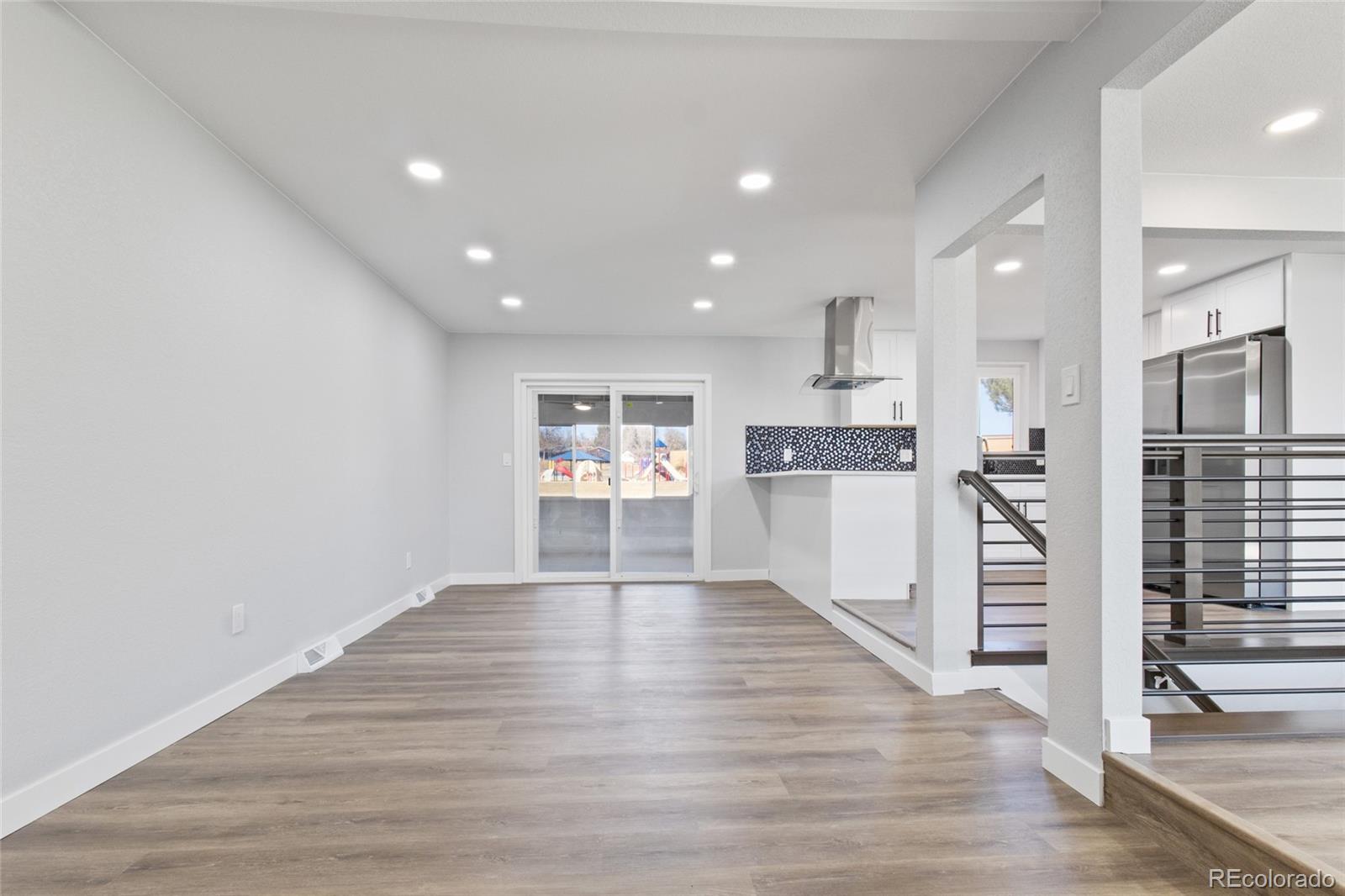 MLS Image #4 for 951 e 10th avenue,broomfield, Colorado
