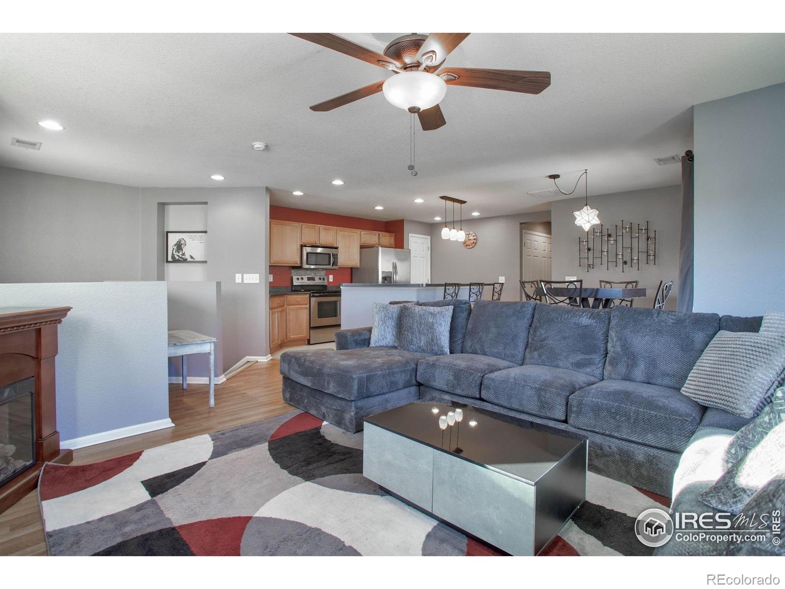 MLS Image #2 for 11844  oak hill way,commerce city, Colorado