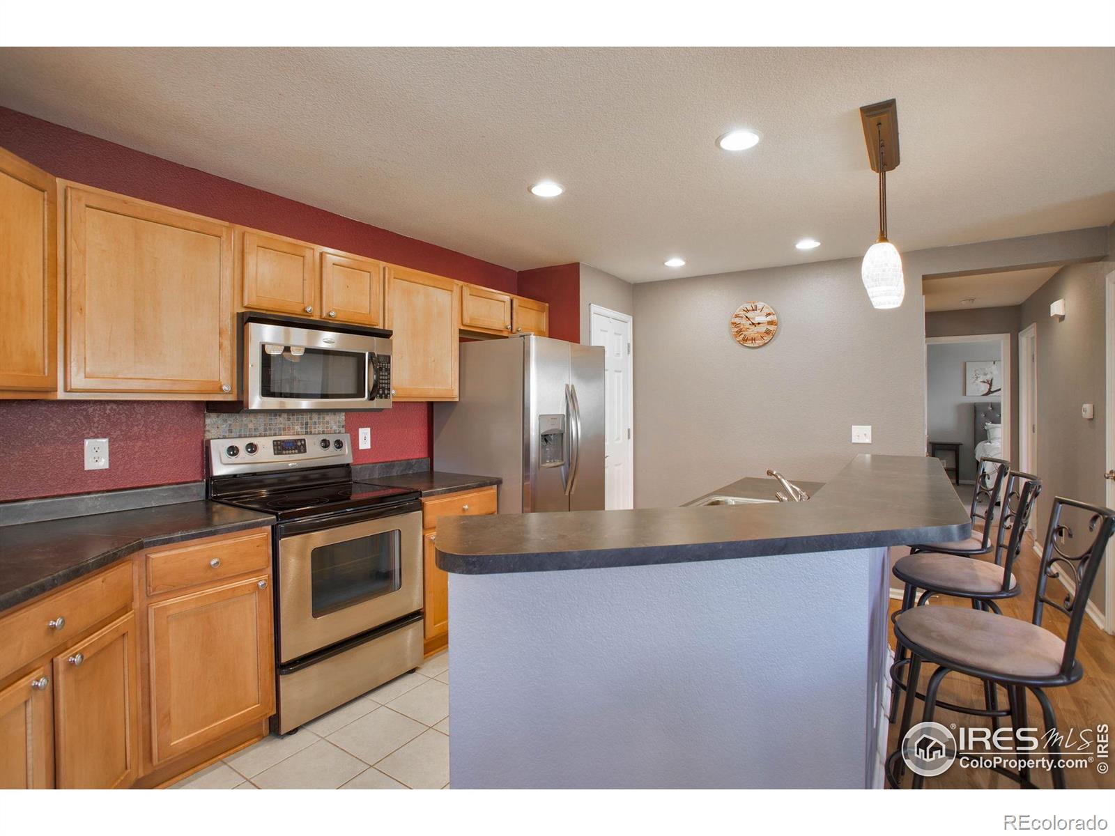 MLS Image #5 for 11844  oak hill way,commerce city, Colorado