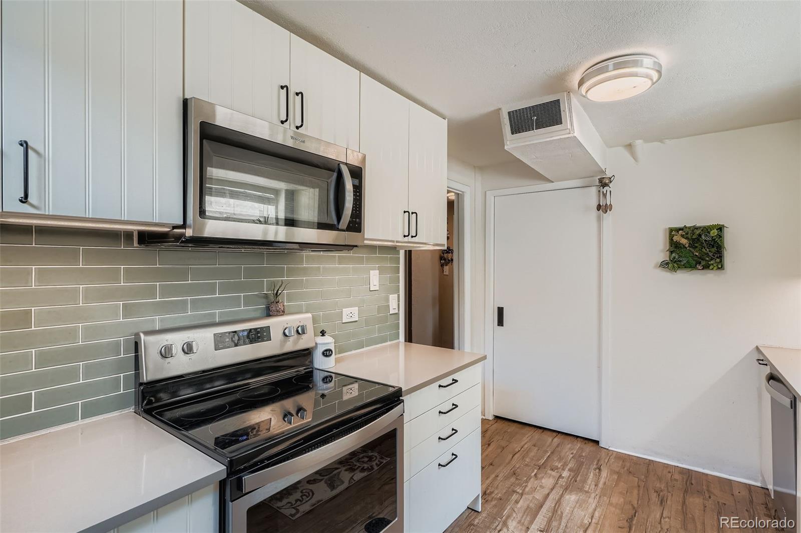 MLS Image #14 for 2715  xavier street,denver, Colorado