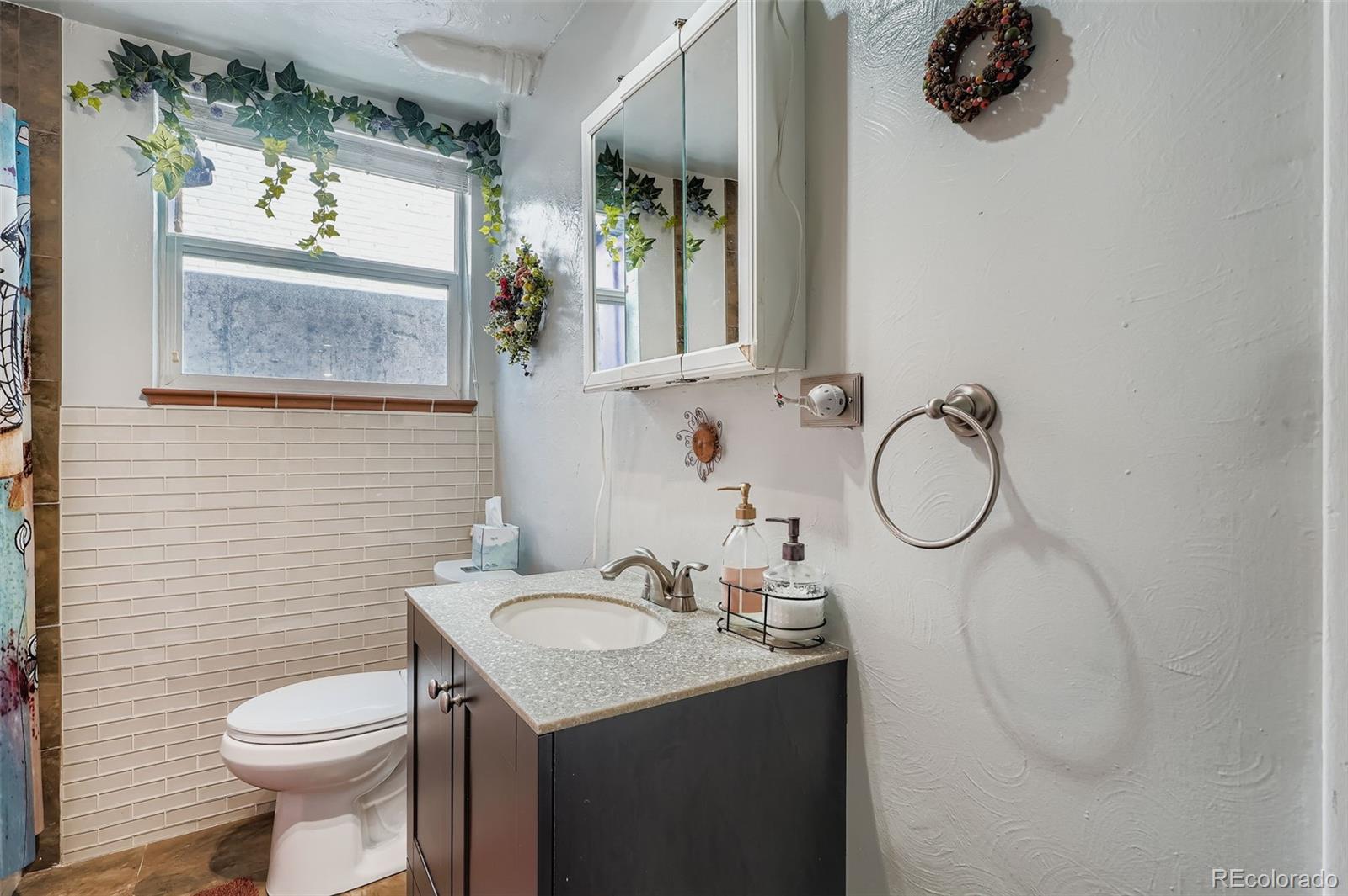 MLS Image #18 for 2715  xavier street,denver, Colorado