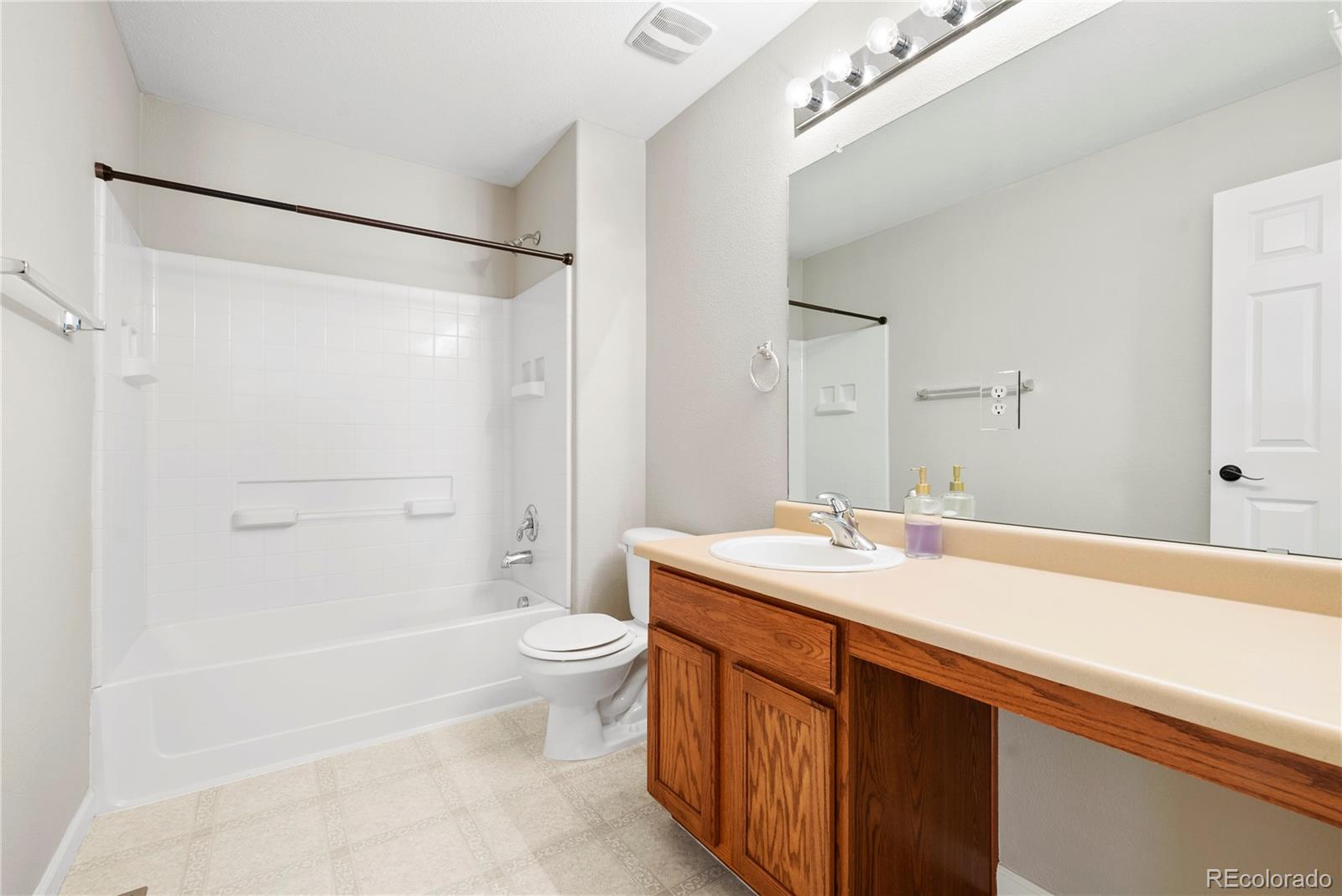 MLS Image #32 for 25959 e frost circle,aurora, Colorado