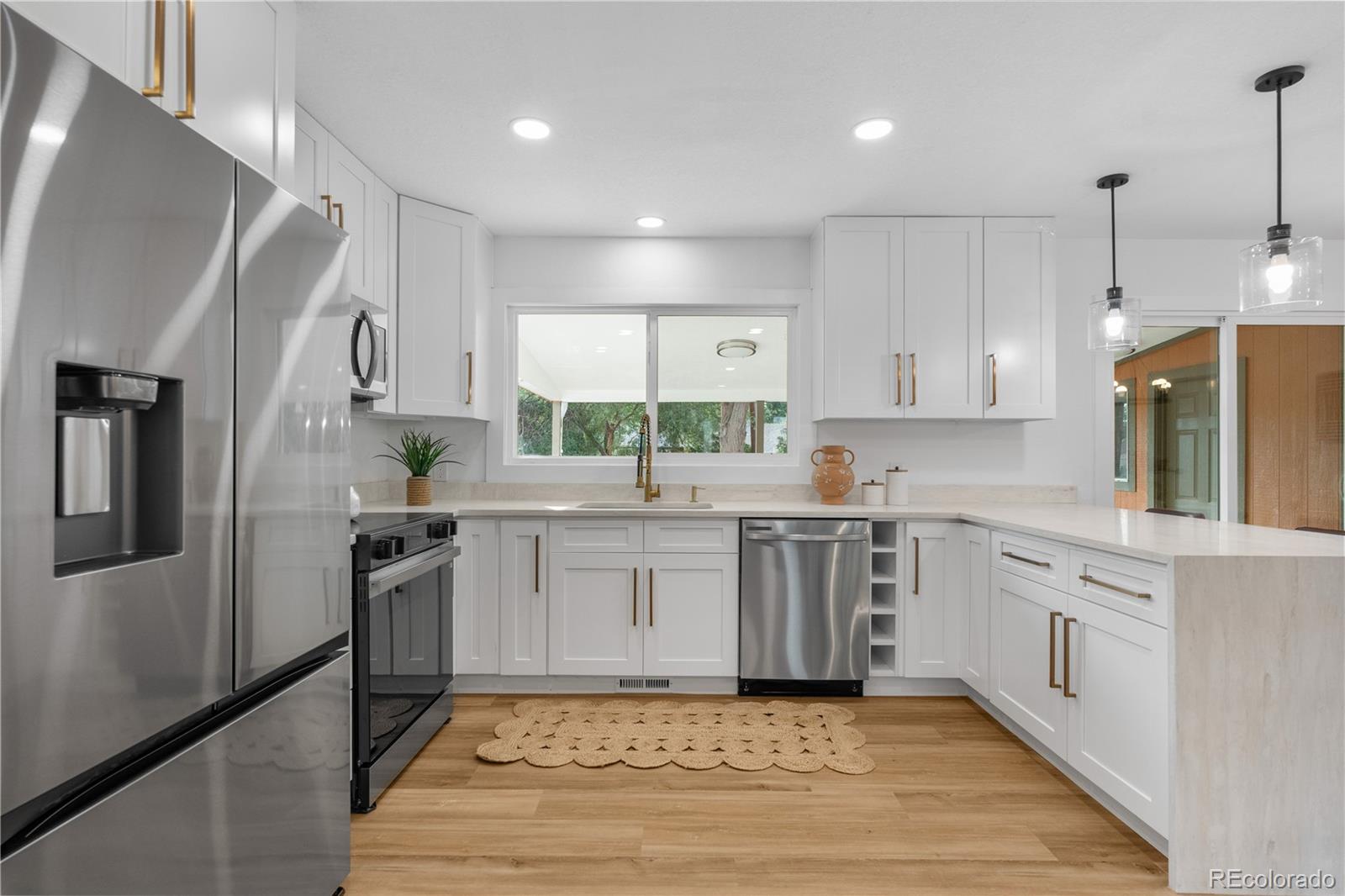 MLS Image #12 for 2811 s utica street,denver, Colorado
