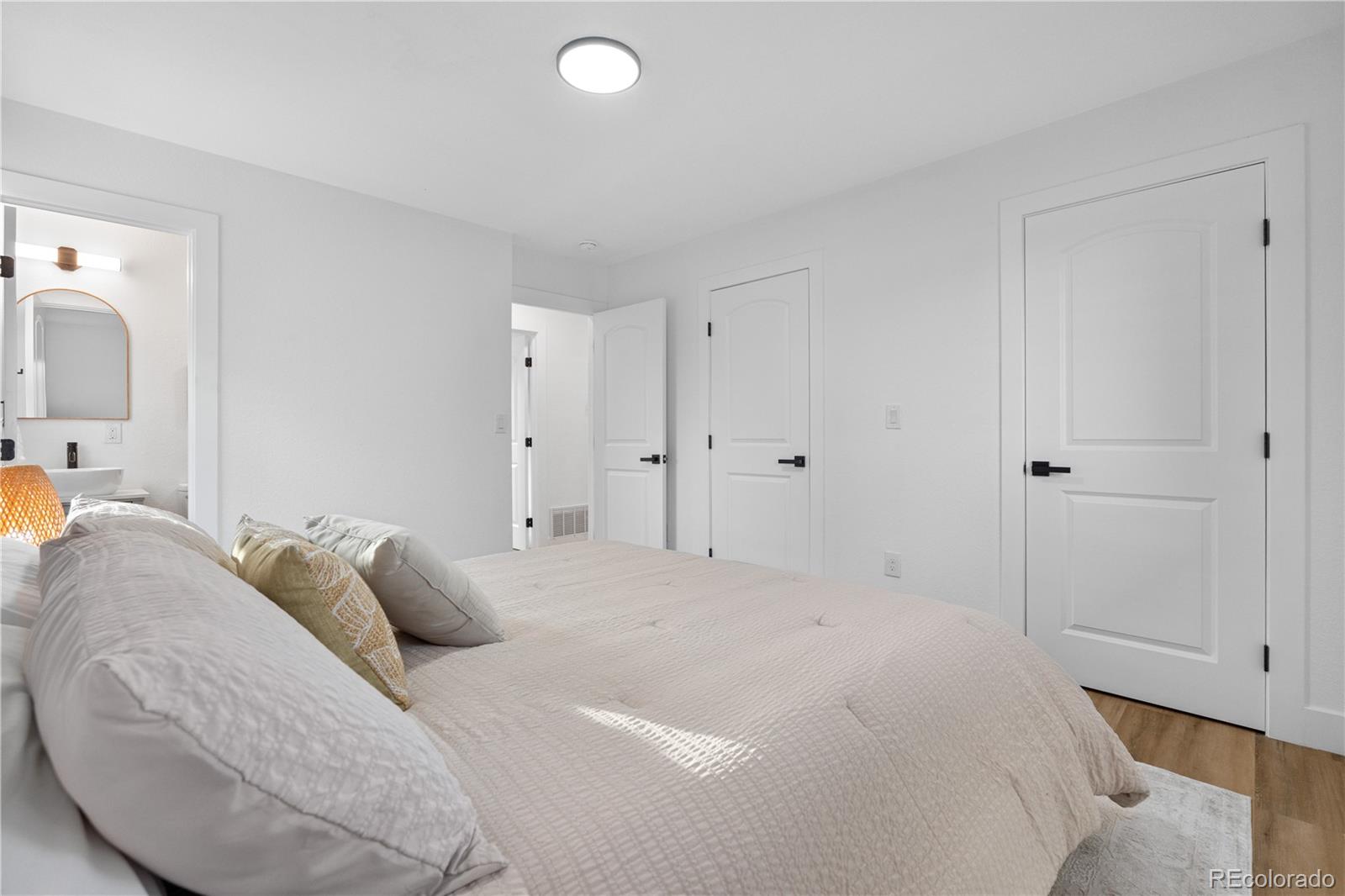 MLS Image #22 for 2811 s utica street,denver, Colorado