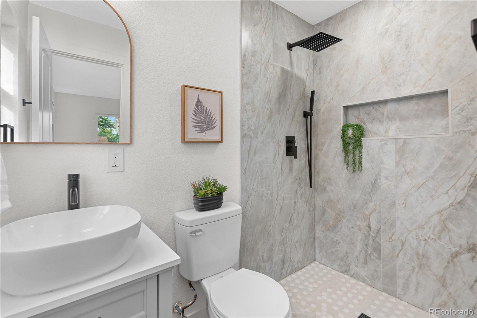 MLS Image #23 for 2811 s utica street,denver, Colorado