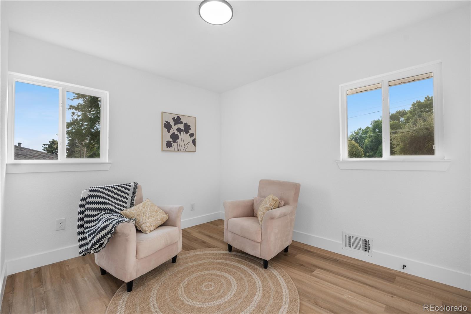 MLS Image #26 for 2811 s utica street,denver, Colorado