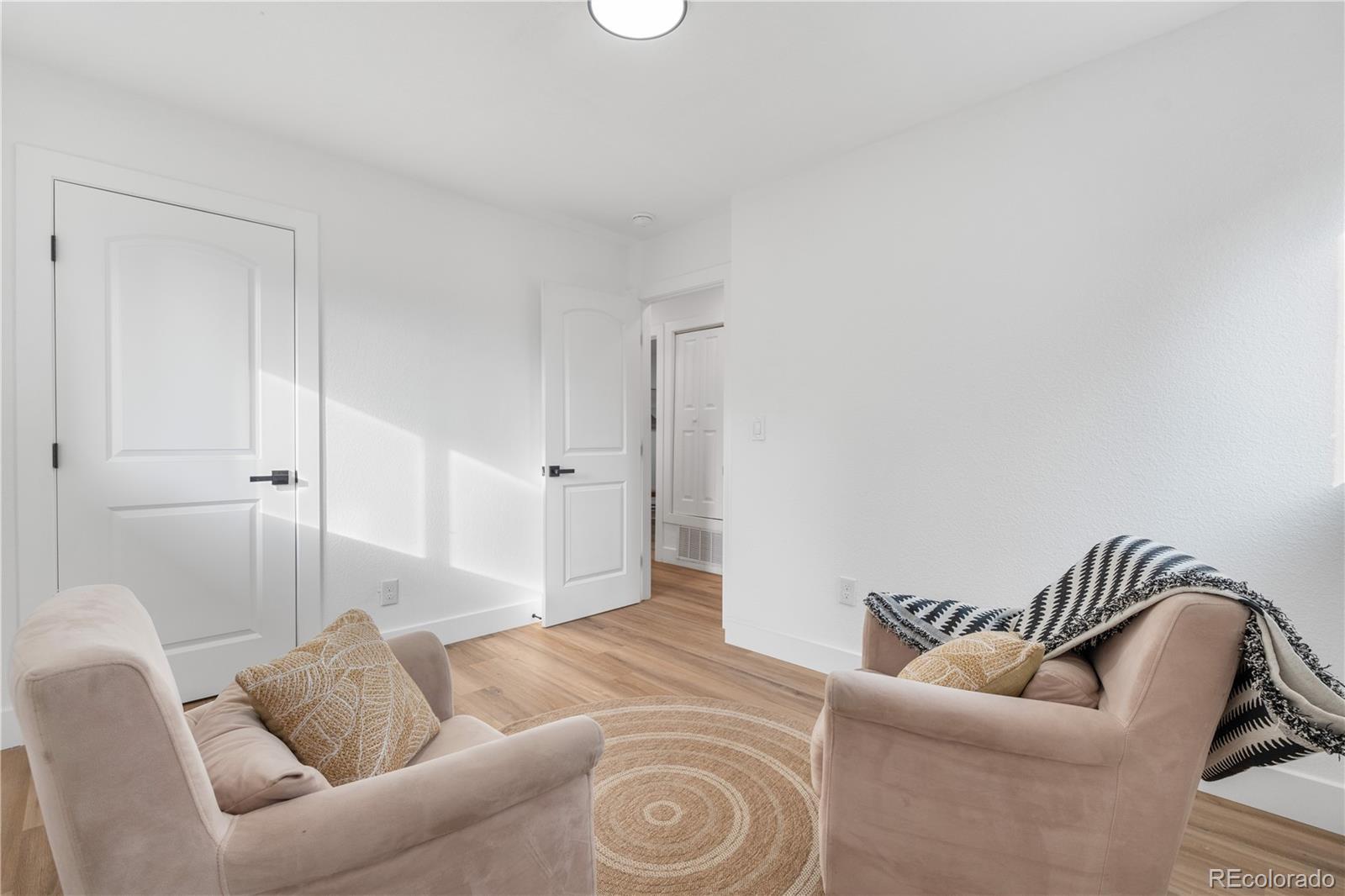 MLS Image #27 for 2811 s utica street,denver, Colorado