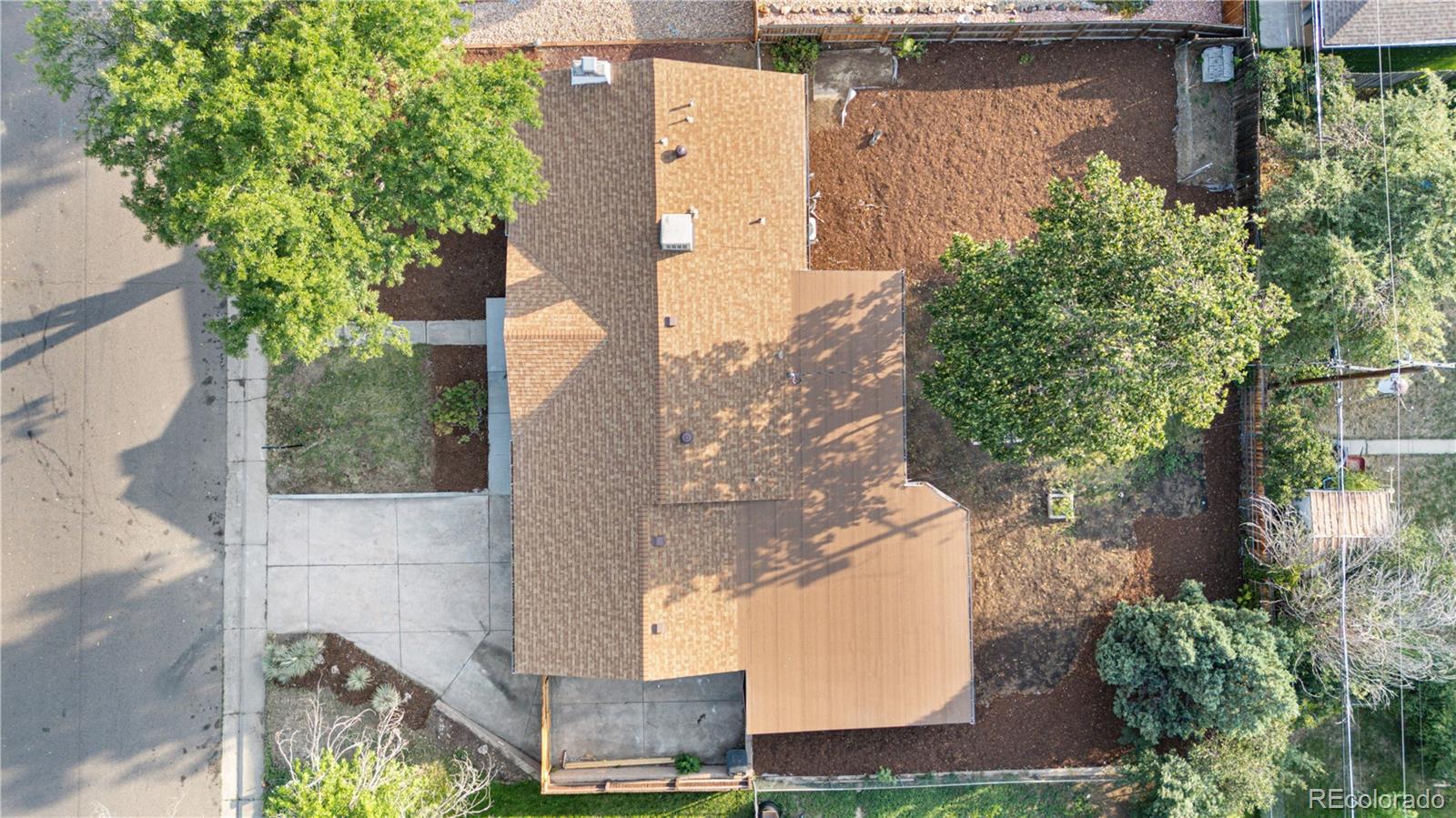 MLS Image #5 for 2811 s utica street,denver, Colorado