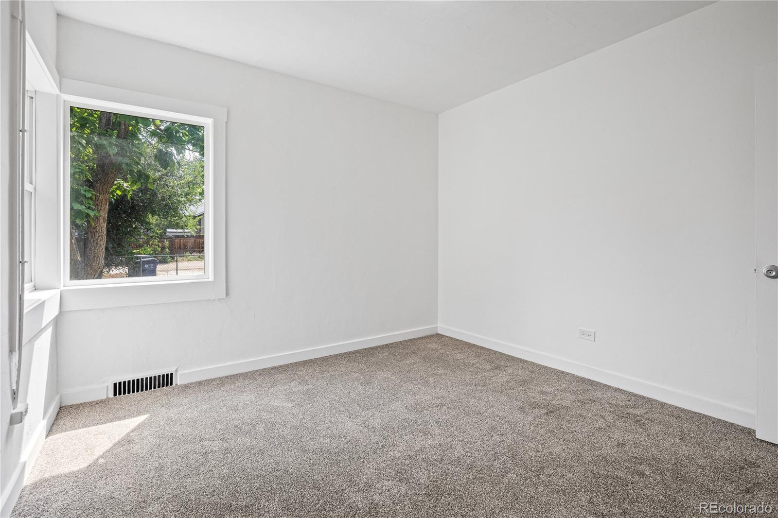 MLS Image #18 for 2176 s emerson ,denver, Colorado