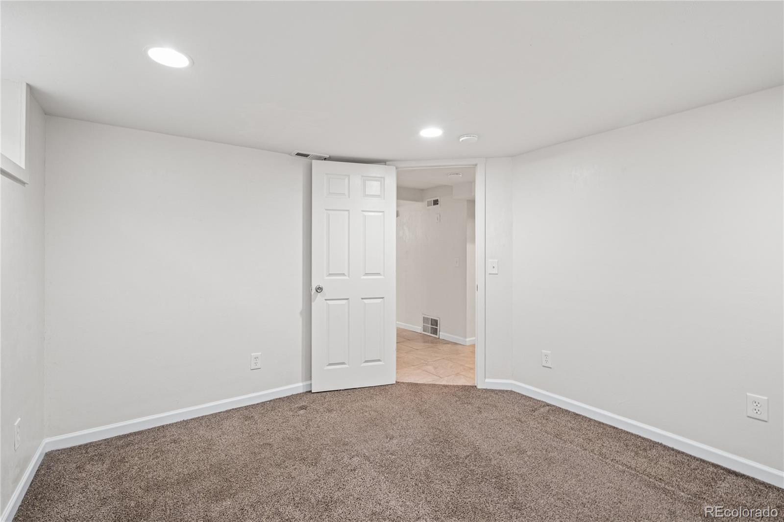 MLS Image #32 for 2176 s emerson ,denver, Colorado