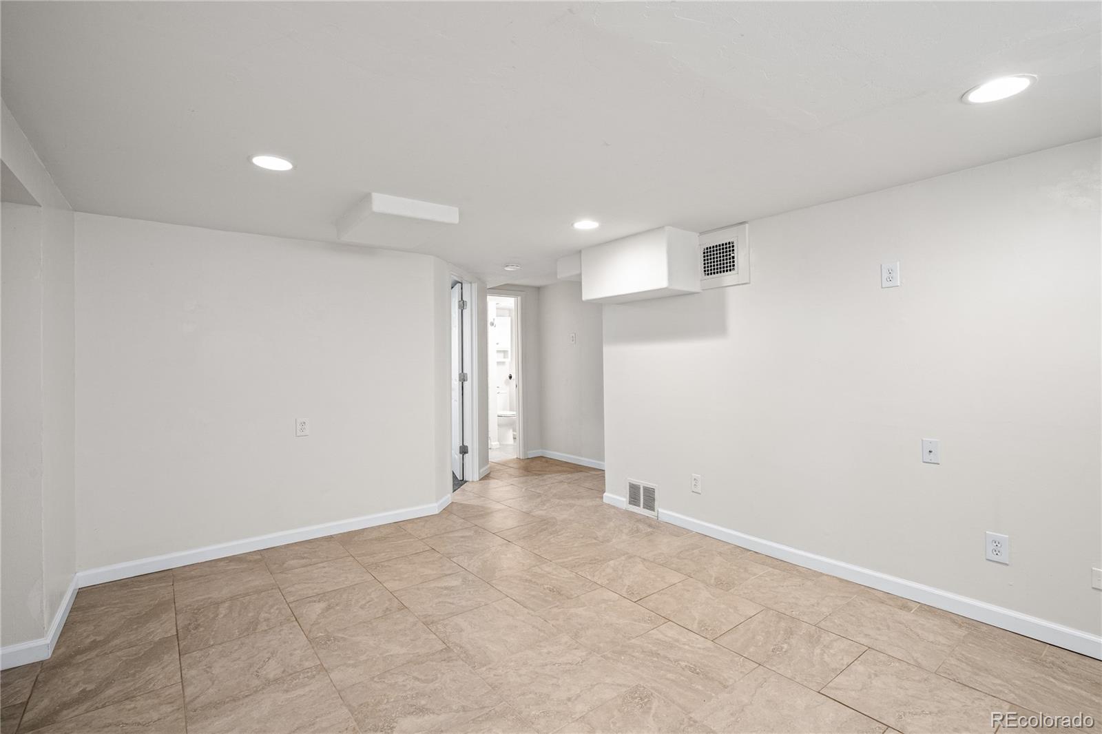 MLS Image #35 for 2176 s emerson ,denver, Colorado