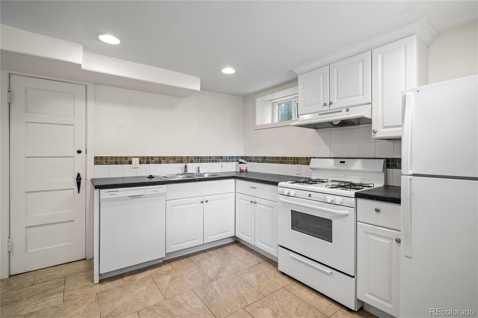 MLS Image #36 for 2176 s emerson ,denver, Colorado