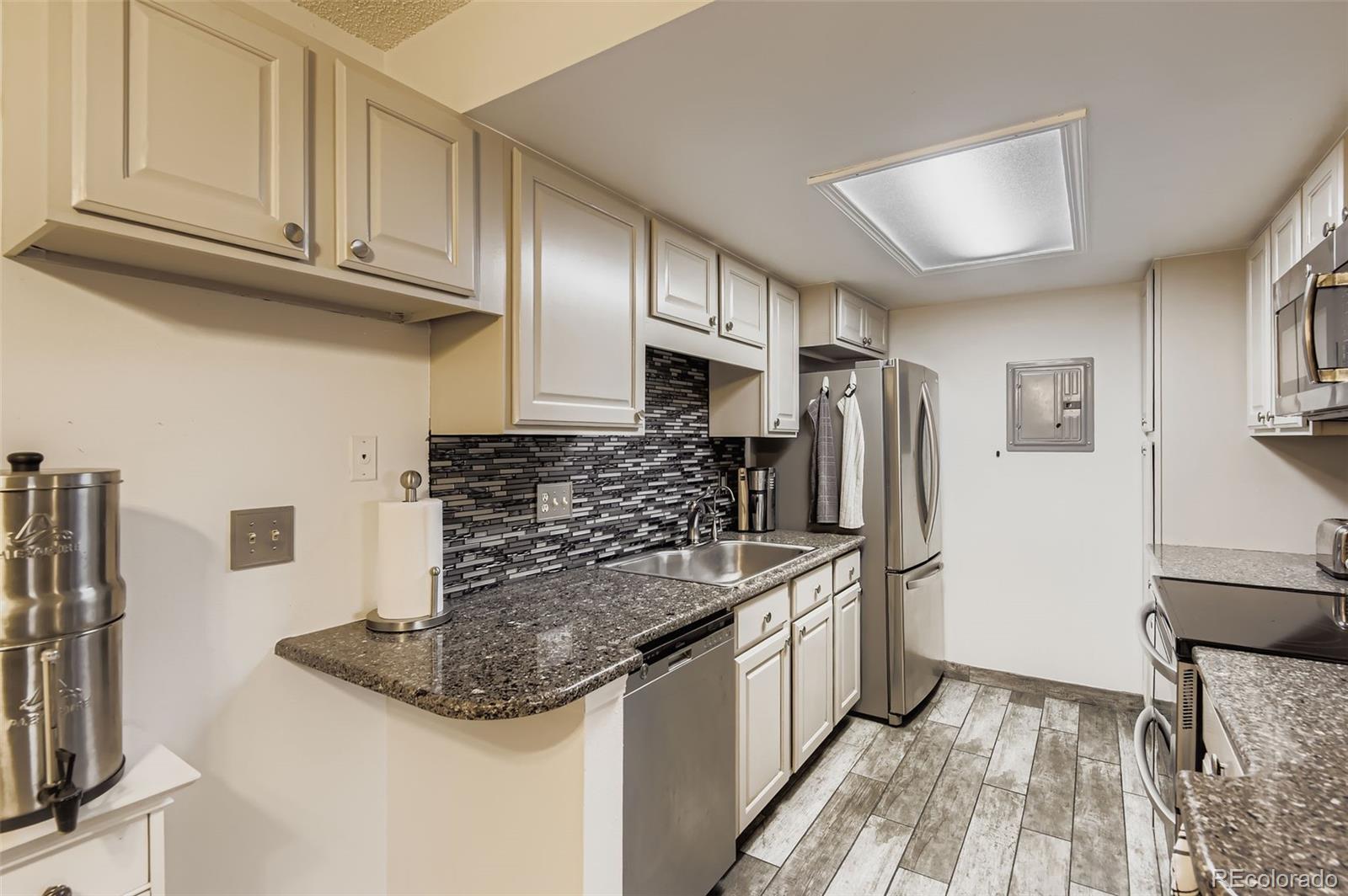MLS Image #3 for 8225 e fairmount drive,denver, Colorado
