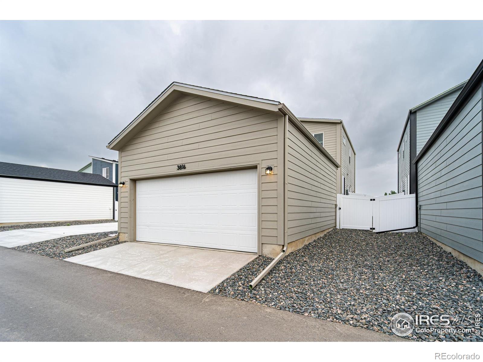 MLS Image #14 for 3816  lake clark street,evans, Colorado