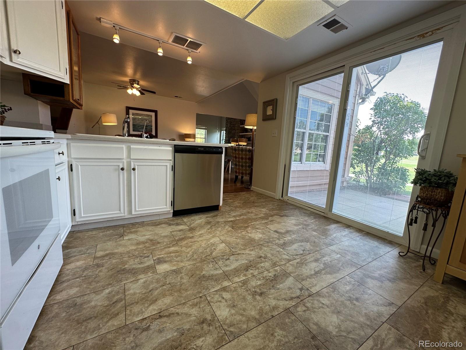 MLS Image #12 for 1995 s xanadu way ,aurora, Colorado