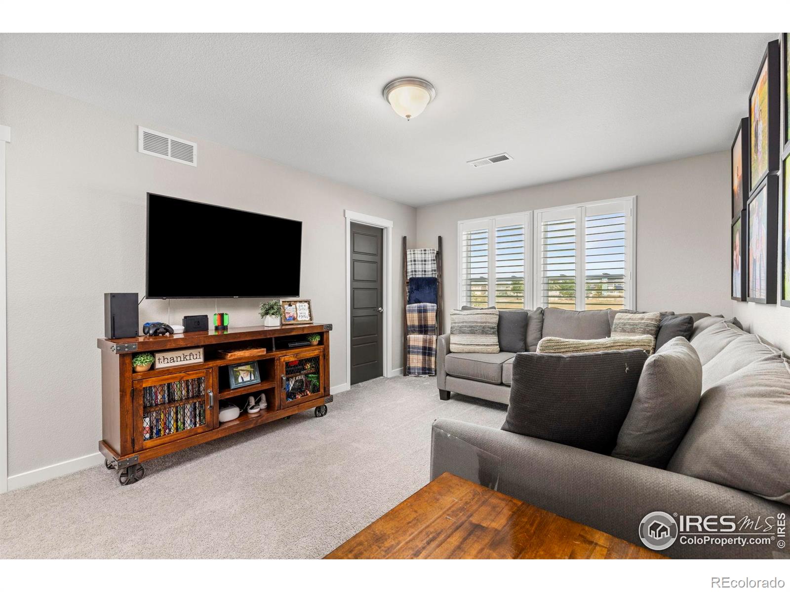 MLS Image #16 for 2526  doe ridge way,johnstown, Colorado