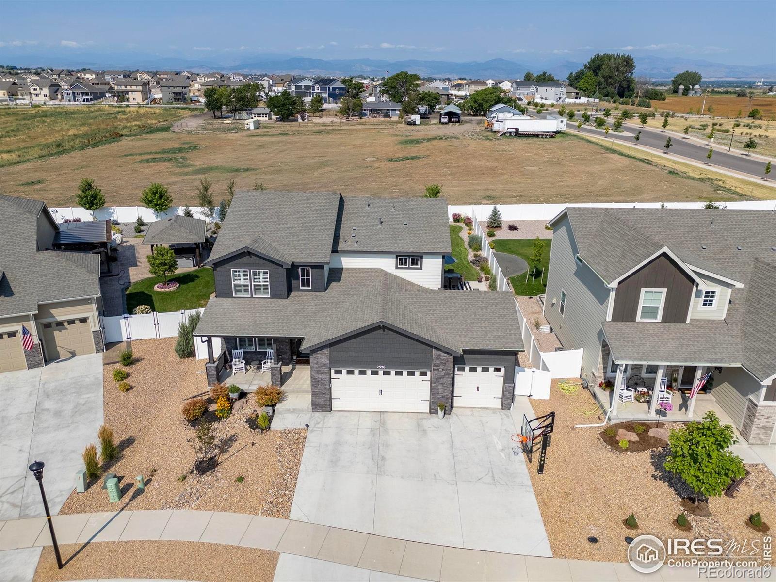 MLS Image #33 for 2526  doe ridge way,johnstown, Colorado