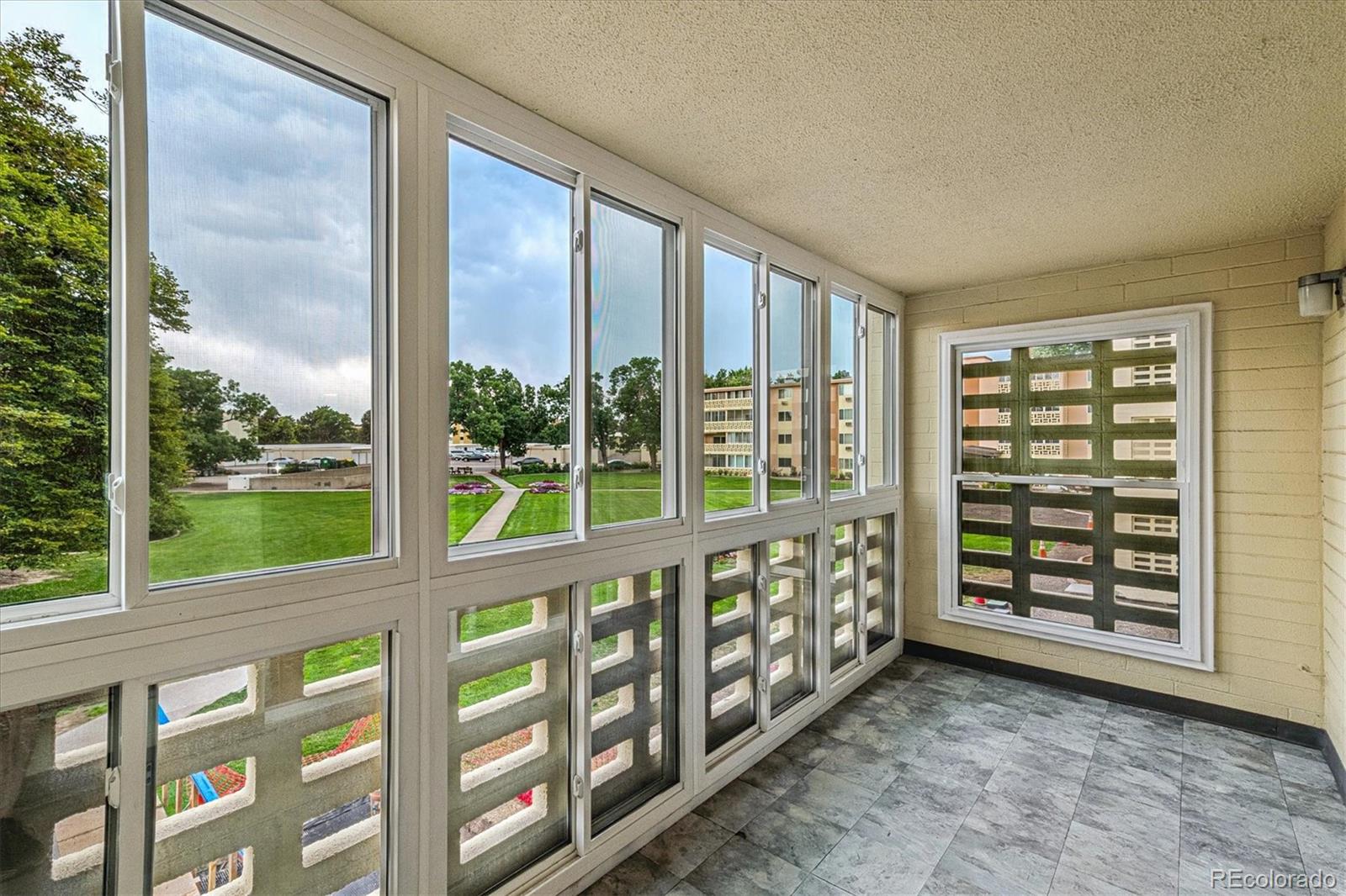 MLS Image #14 for 9335 e center avenue,denver, Colorado