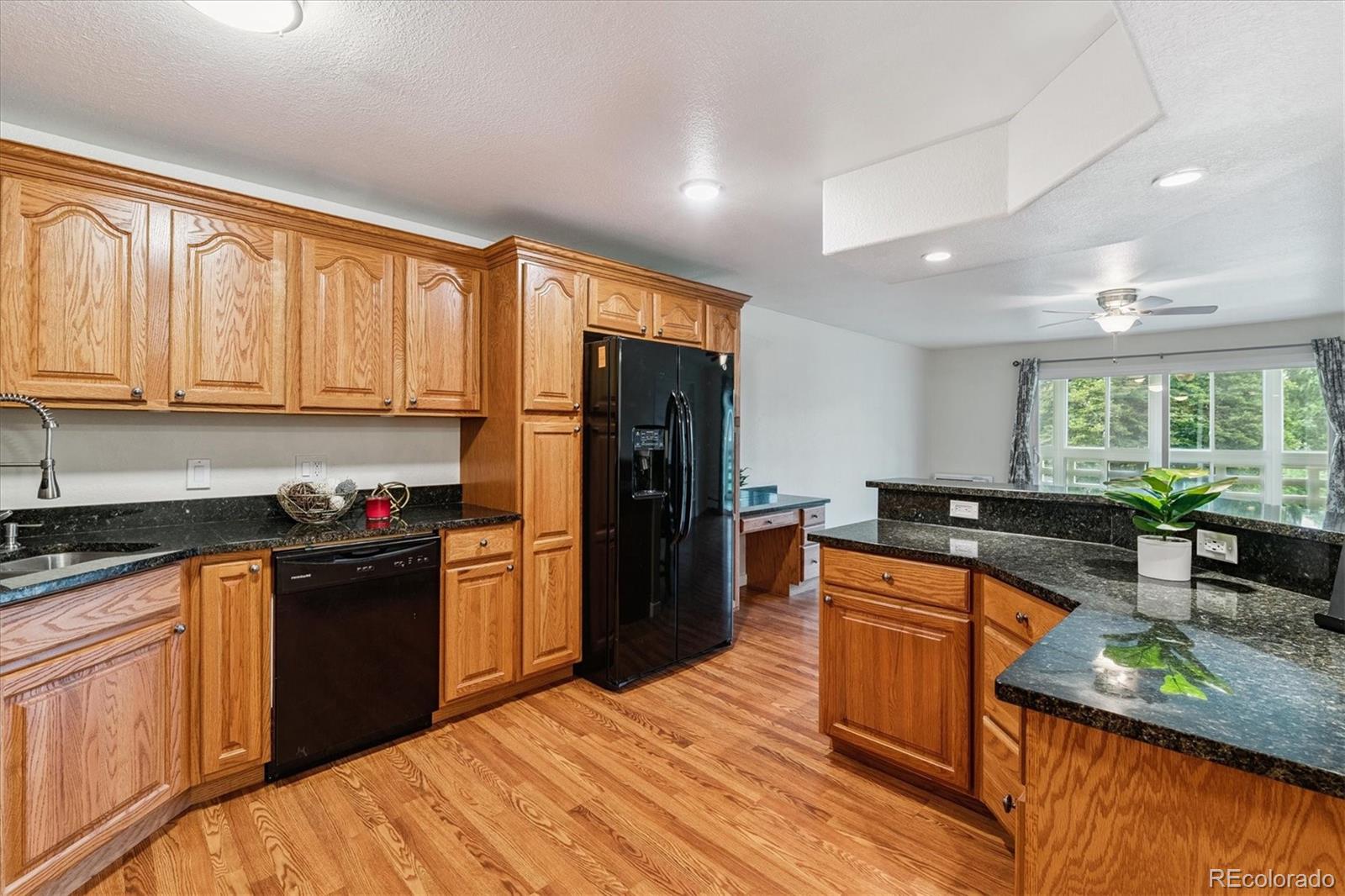 MLS Image #5 for 9335 e center avenue,denver, Colorado
