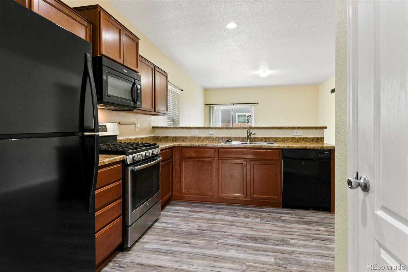 MLS Image #8 for 362  westin avenue,brighton, Colorado