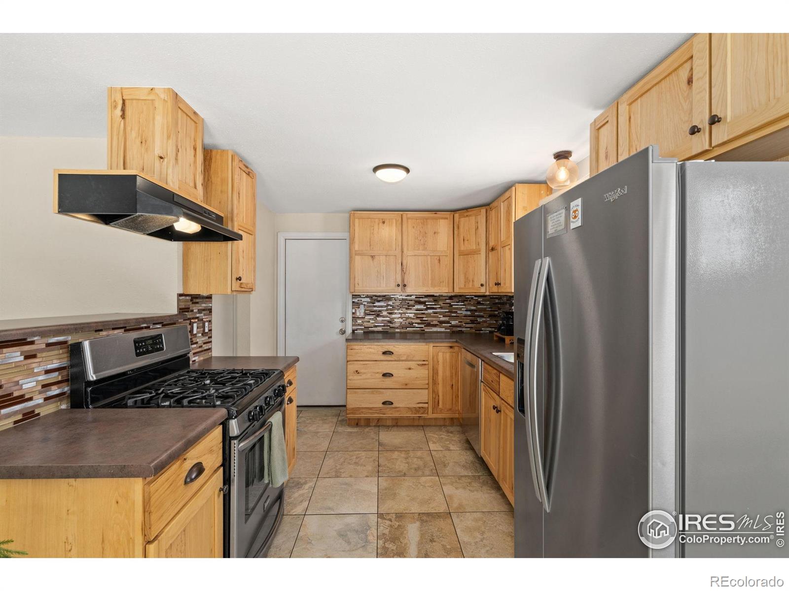 MLS Image #5 for 677  gayla court,loveland, Colorado