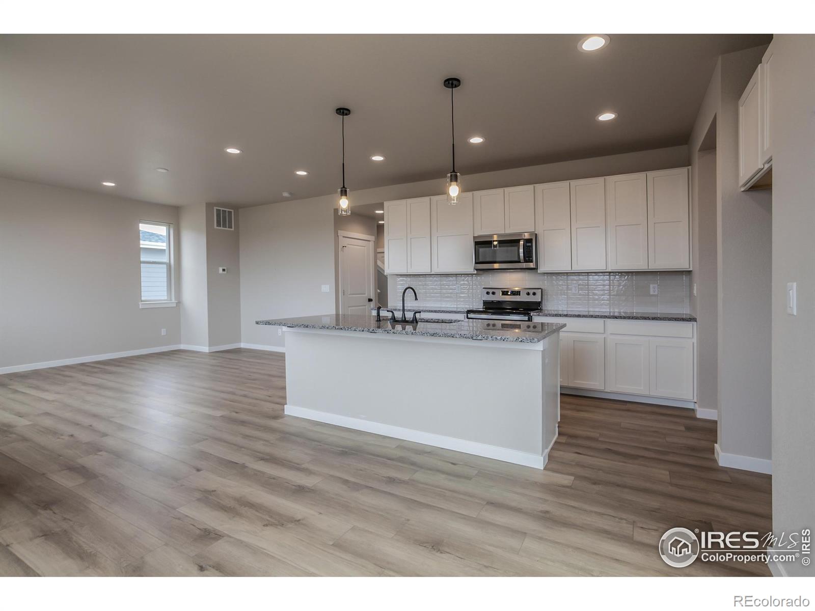 MLS Image #6 for 1219  105th ave ct,greeley, Colorado