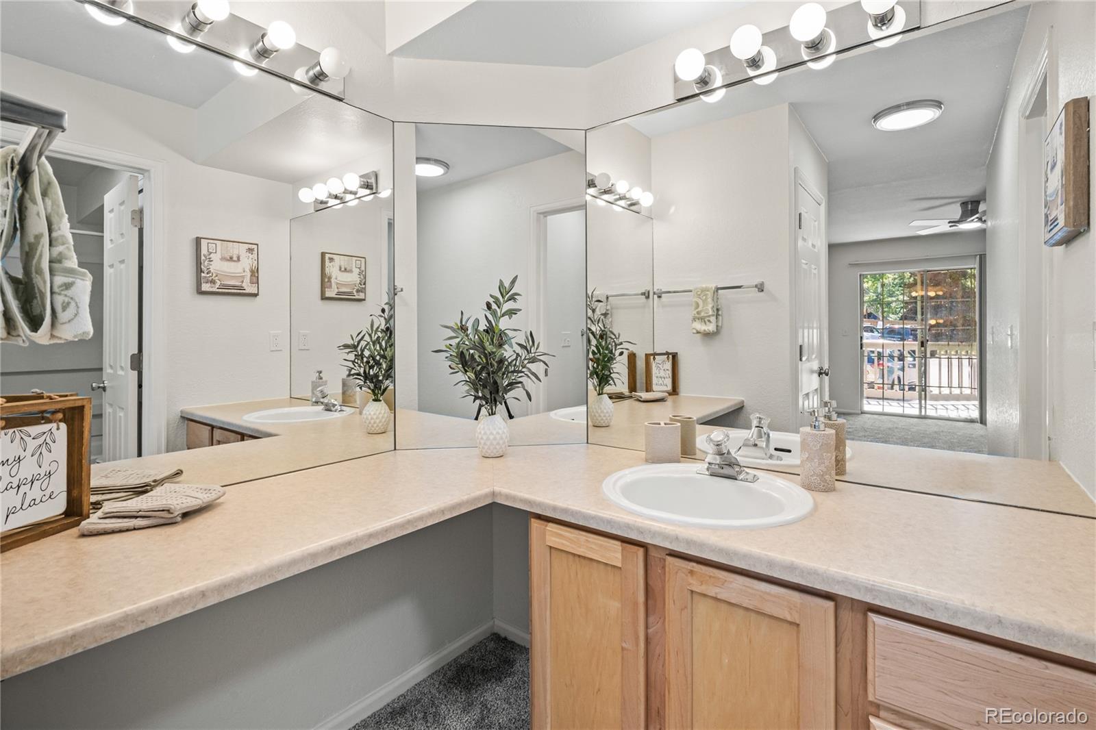 MLS Image #23 for 9212 e arbor circle g,englewood, Colorado