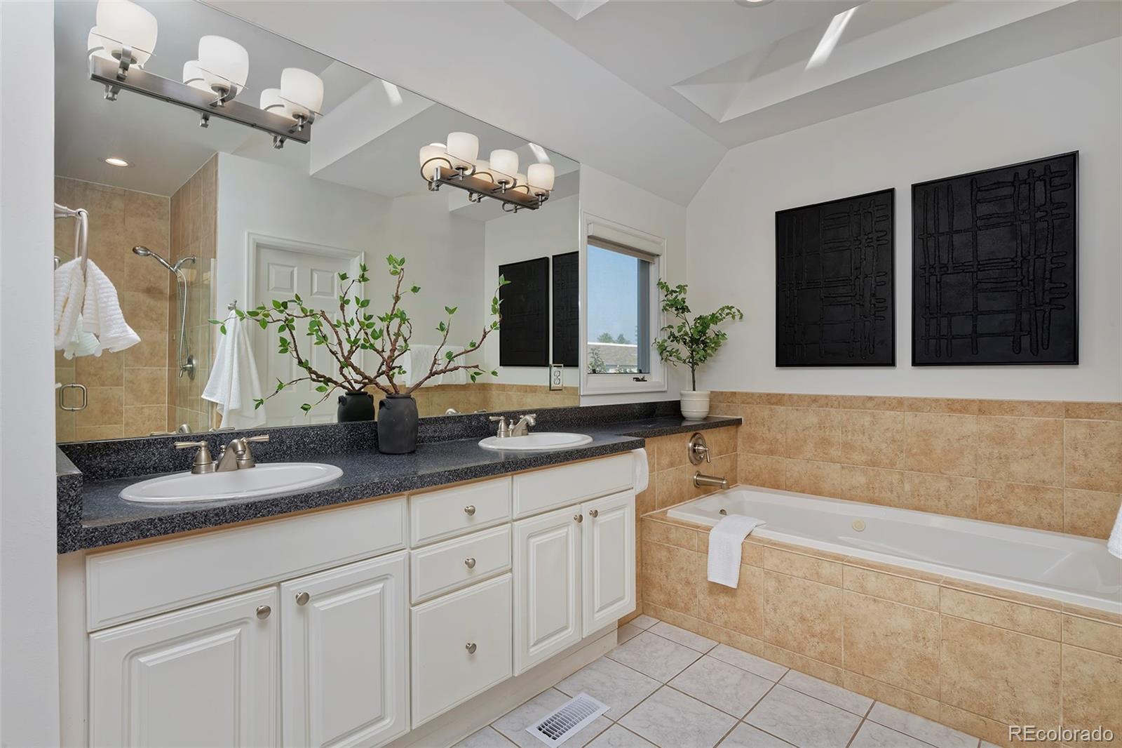 MLS Image #15 for 375 n ogden street,denver, Colorado