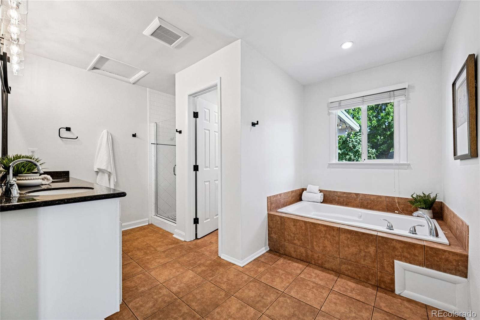 MLS Image #20 for 2201 e floyd avenue,englewood, Colorado