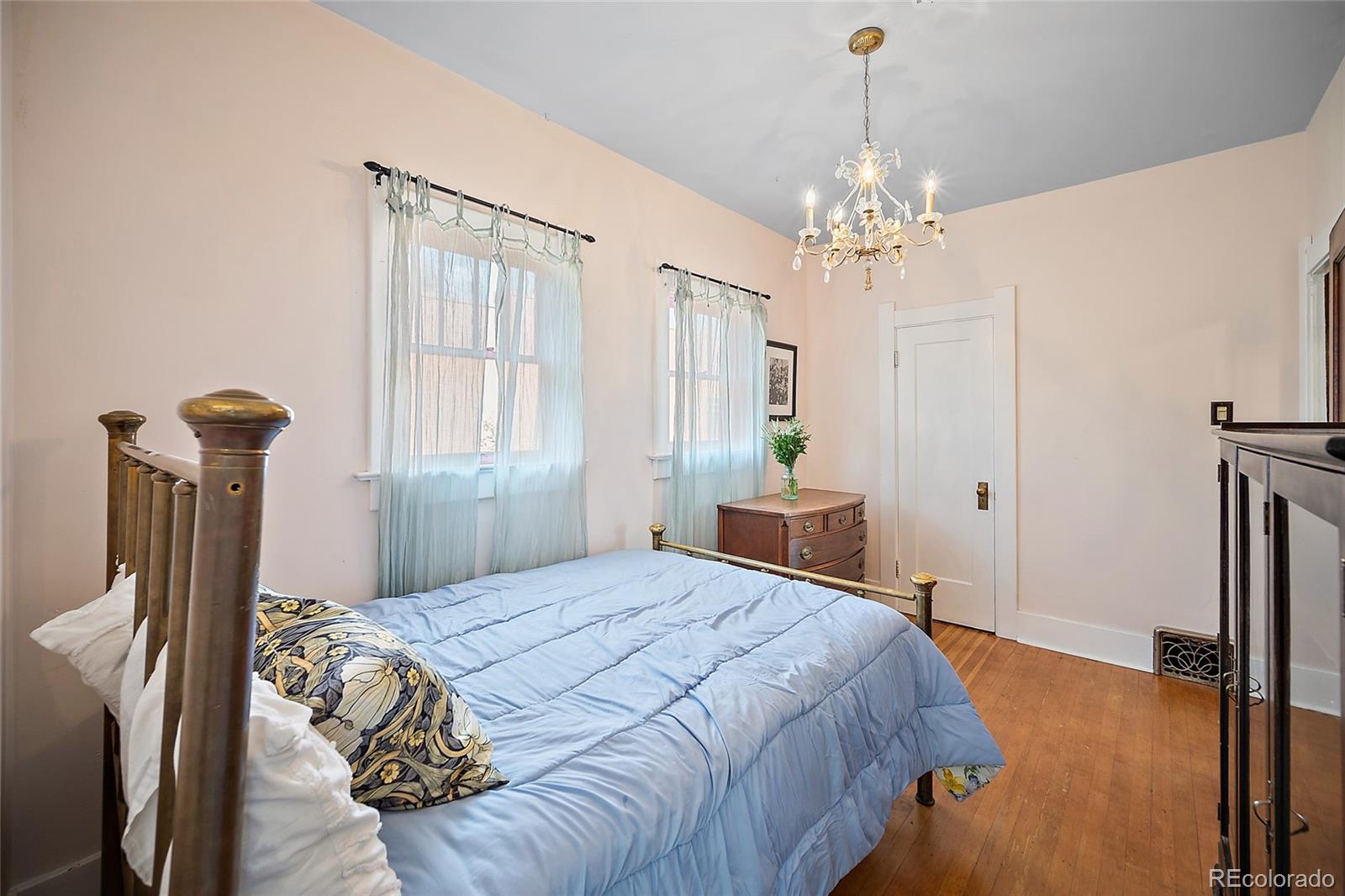 MLS Image #23 for 1823 w pikes peak avenue,colorado springs, Colorado
