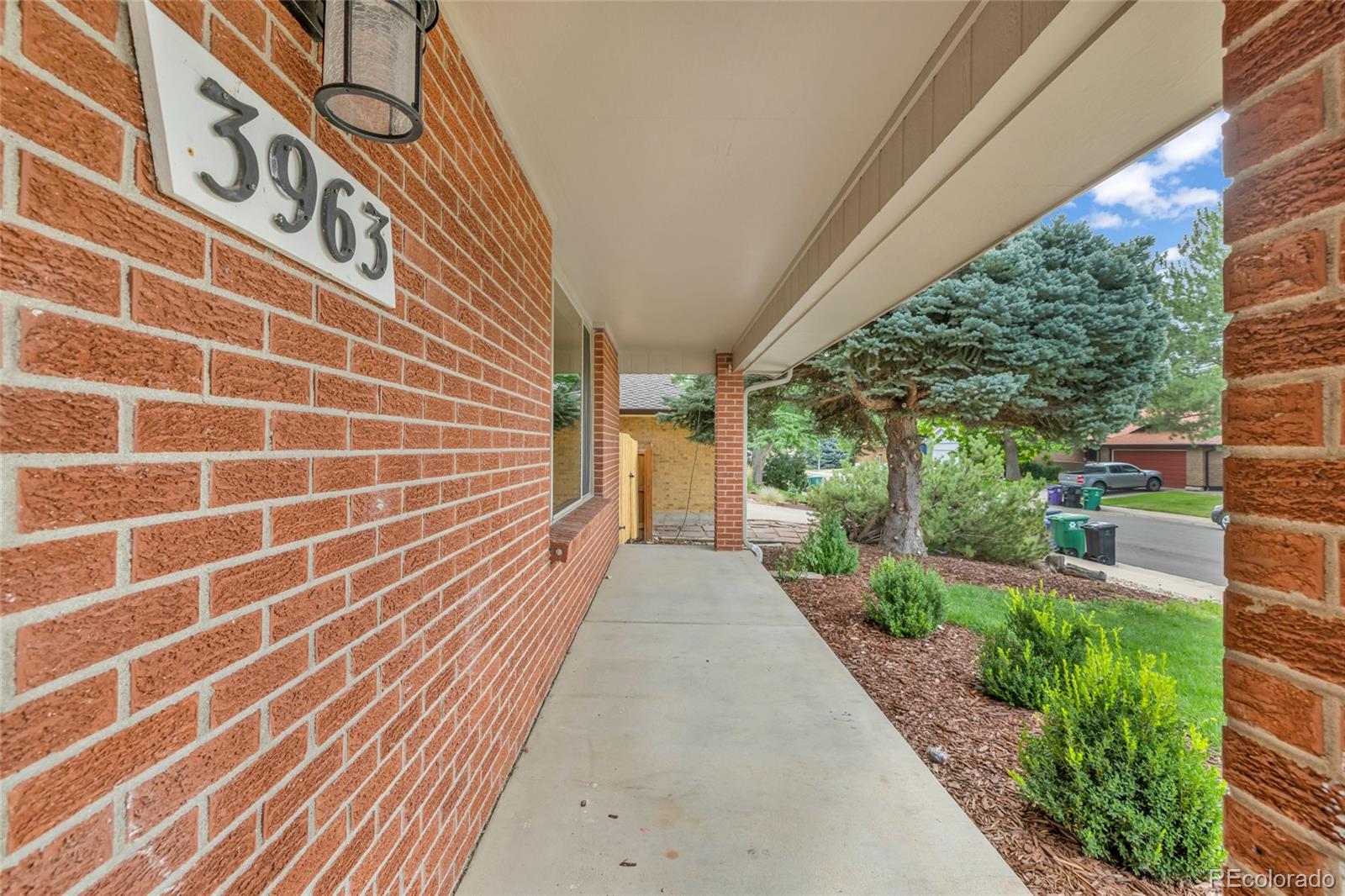 MLS Image #4 for 3963 w temple place,denver, Colorado