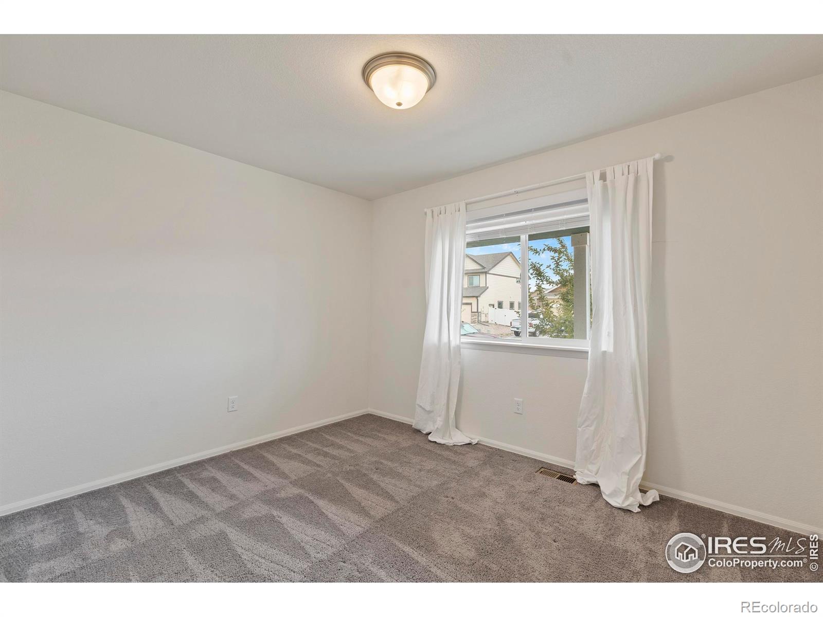 MLS Image #21 for 923  barasingha street,severance, Colorado