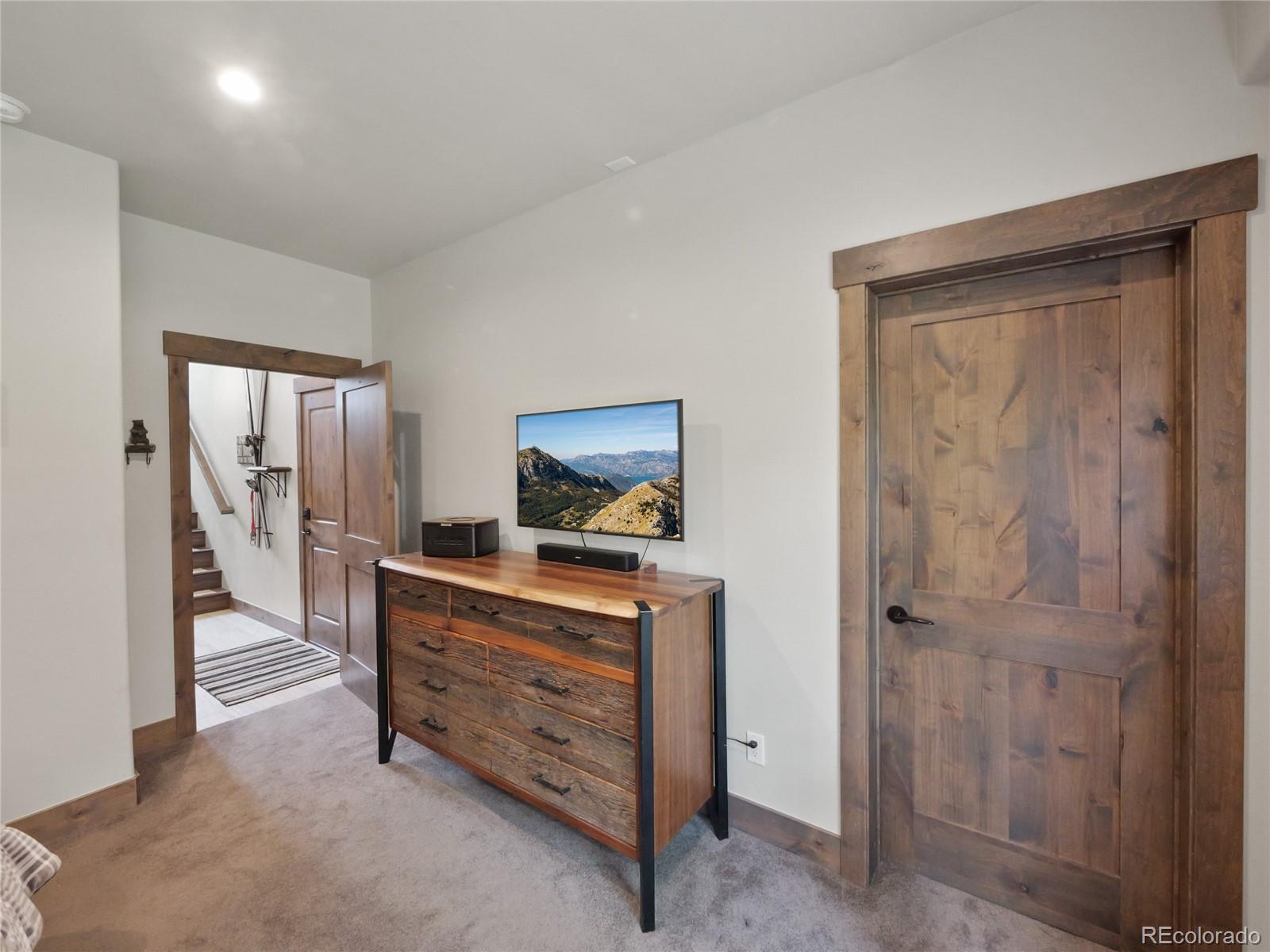 MLS Image #18 for 67  fox hollow lane,silverthorne, Colorado