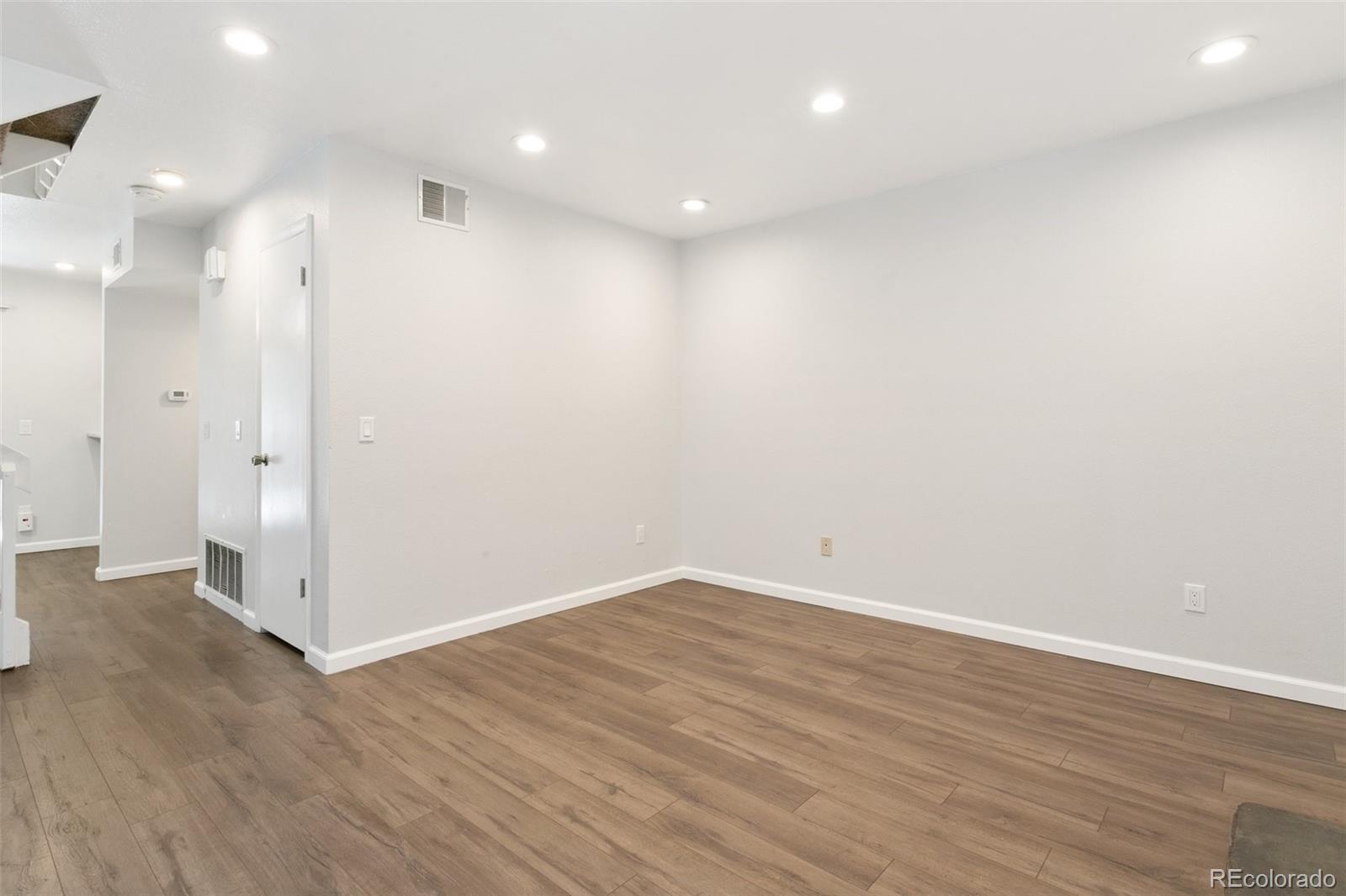 MLS Image #7 for 3330  templeton gap road,colorado springs, Colorado