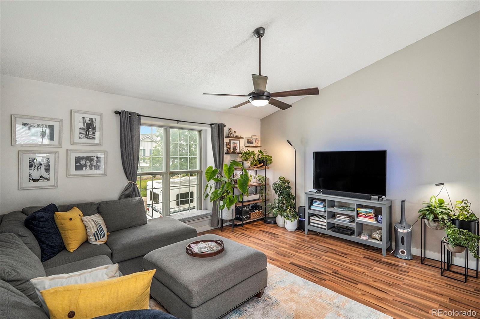 MLS Image #2 for 19756 e linvale drive,aurora, Colorado