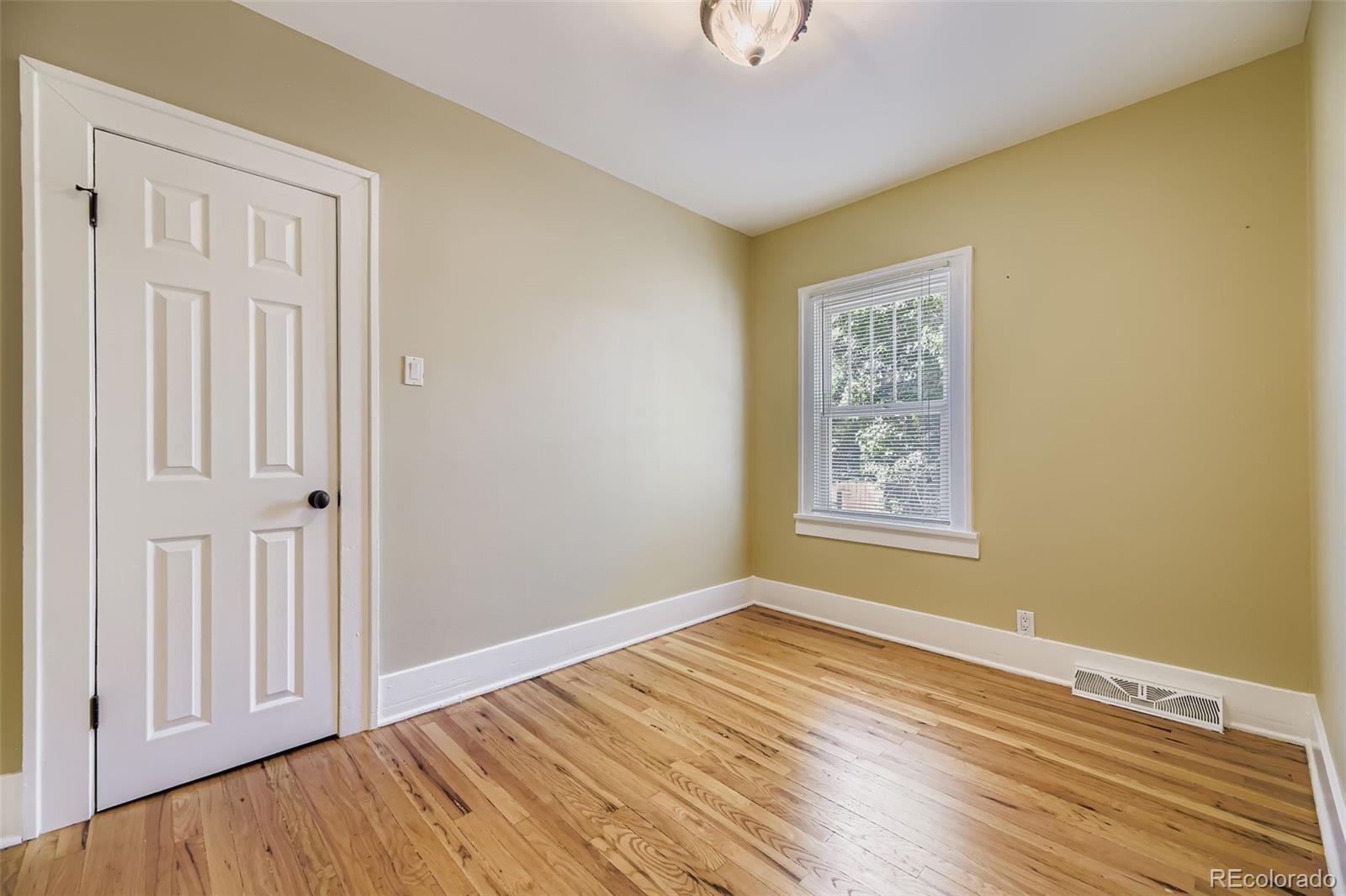 MLS Image #8 for 4159 s sherman street,englewood, Colorado