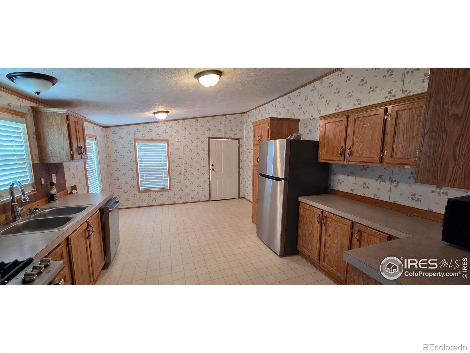 MLS Image #6 for 15828  deerfield street,sterling, Colorado