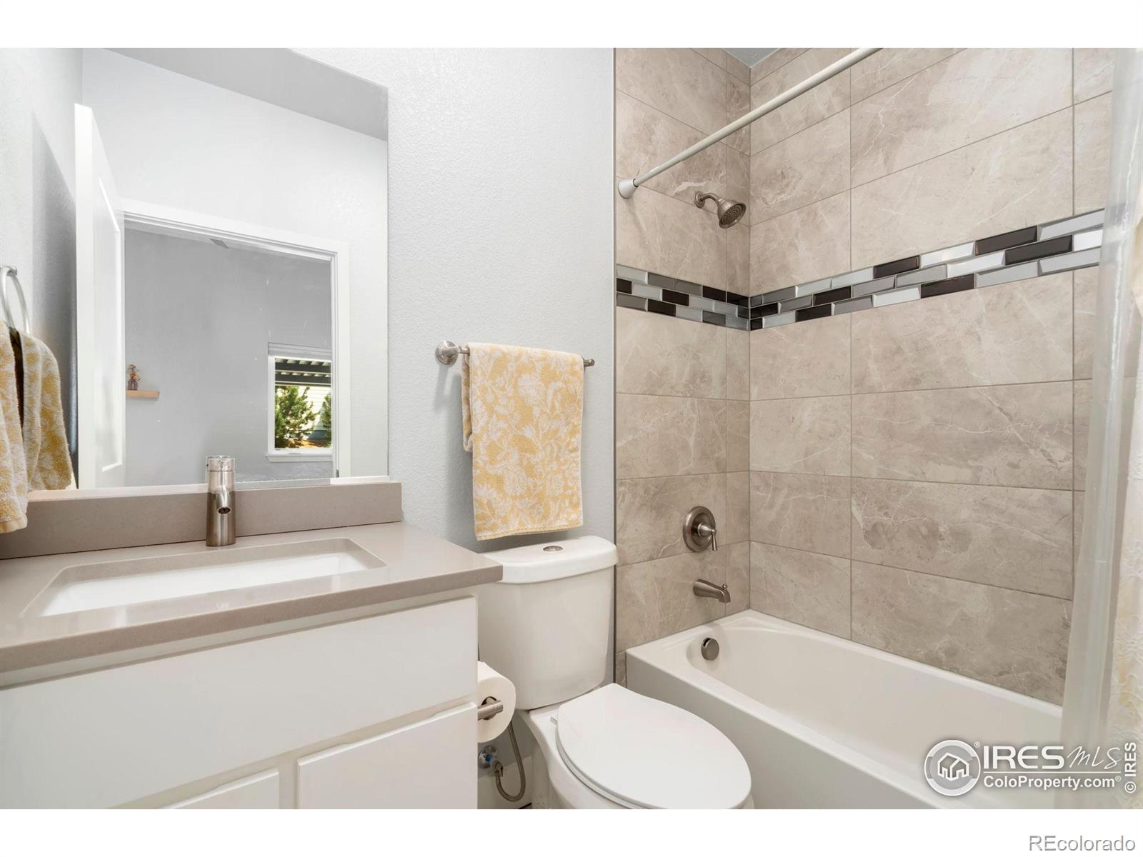 MLS Image #14 for 903  blondel street,fort collins, Colorado