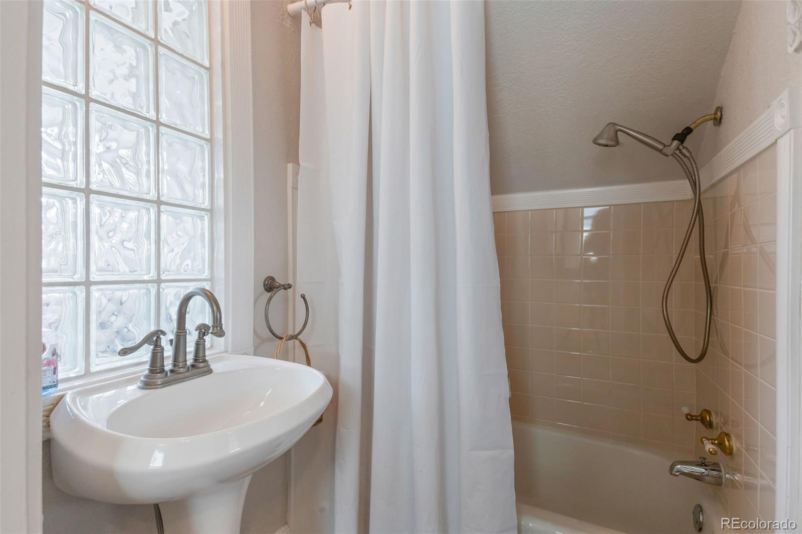 MLS Image #16 for 3732  alcott street,denver, Colorado
