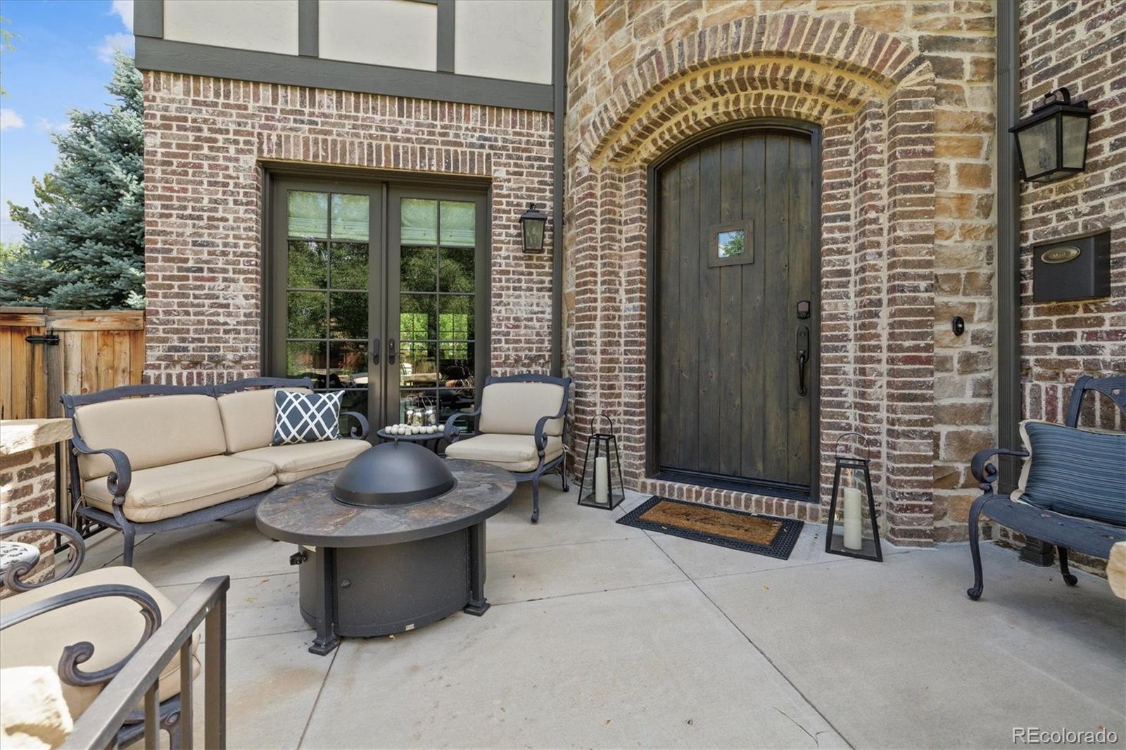 MLS Image #1 for 1124 s saint paul street,denver, Colorado